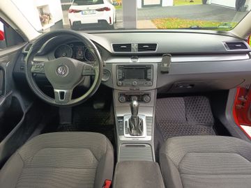 Volkswagen Passat Variant - 8