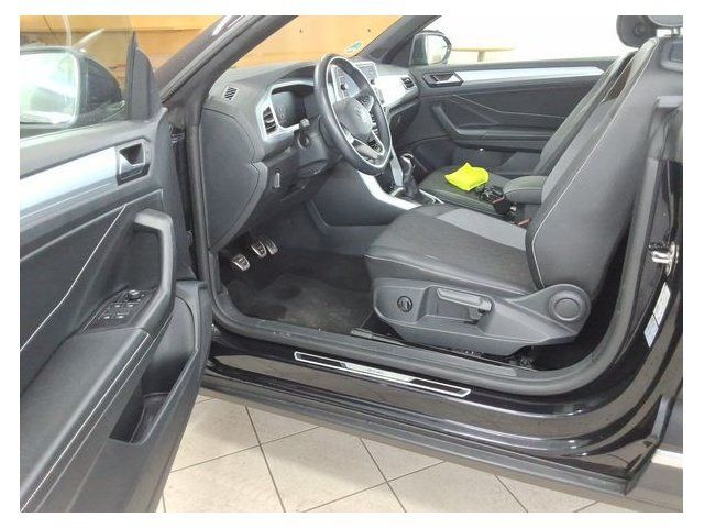 Fahrzeugabbildung Volkswagen T-Roc Cabrio Goal TSI *Standhzg*Navi*Cam*LED*ACC