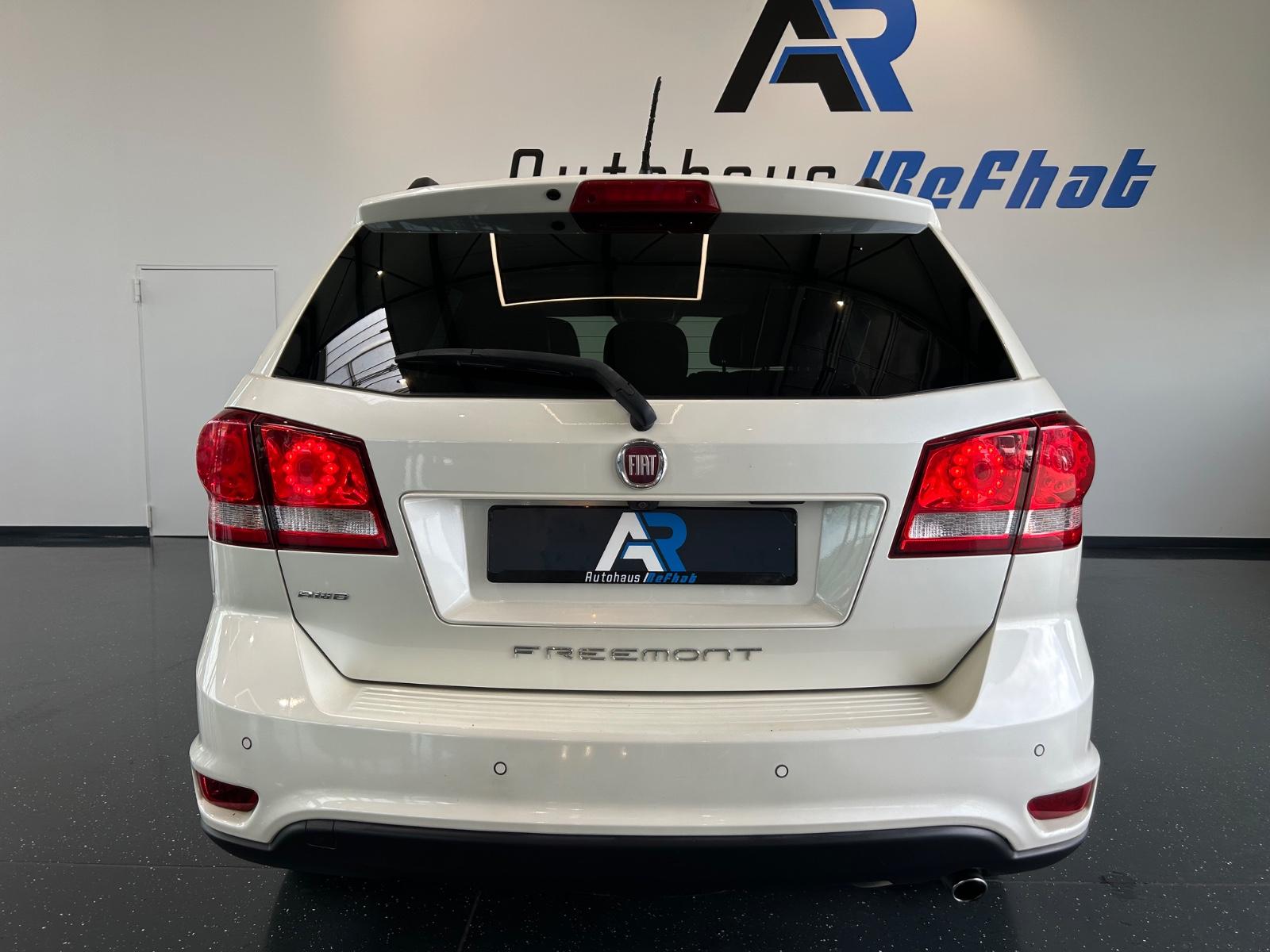 Fiat Freemont Black Code | 170 ch | BVA | 7 places | Caméra de recul | GPS
