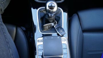 Fahrzeugabbildung Mercedes-Benz A 200 A -Klasse A 200, Navi, Kamera