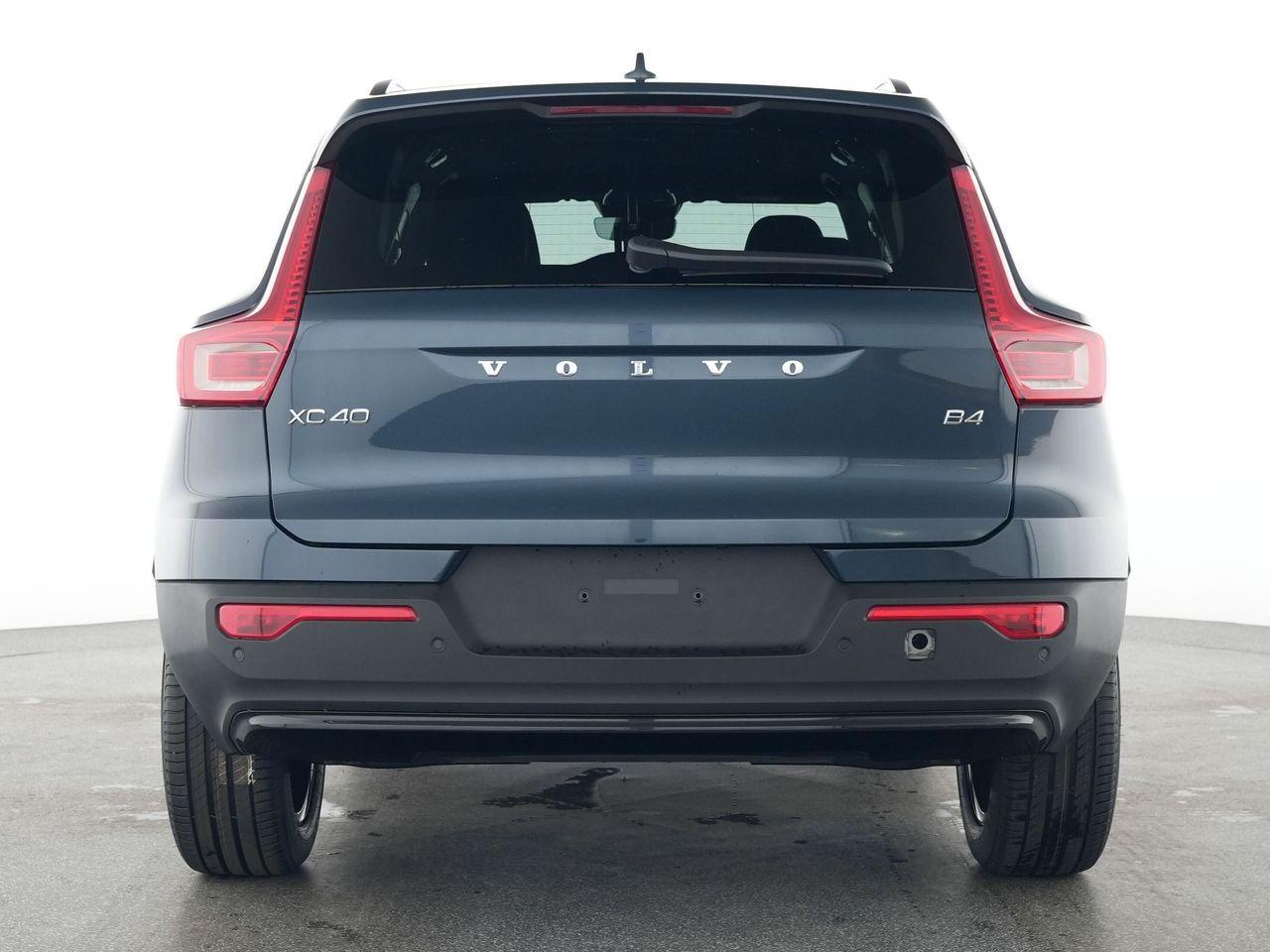 Volvo XC40 B4 Plus Dark 2WD
