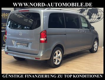 Mercedes V 220 - 12