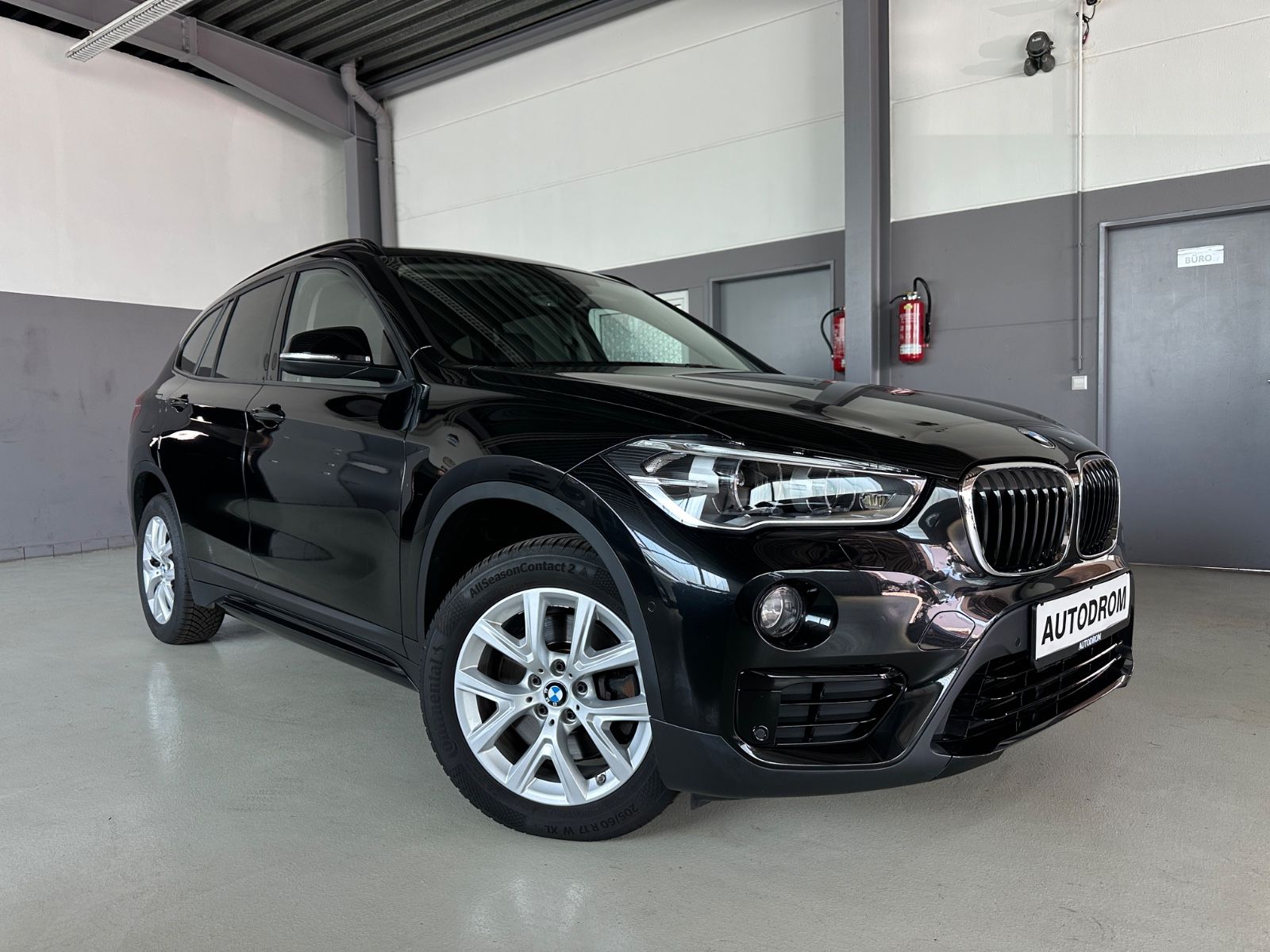 BMW X1 xDrive 20 i Sport Line /Fernlichtass./LED/