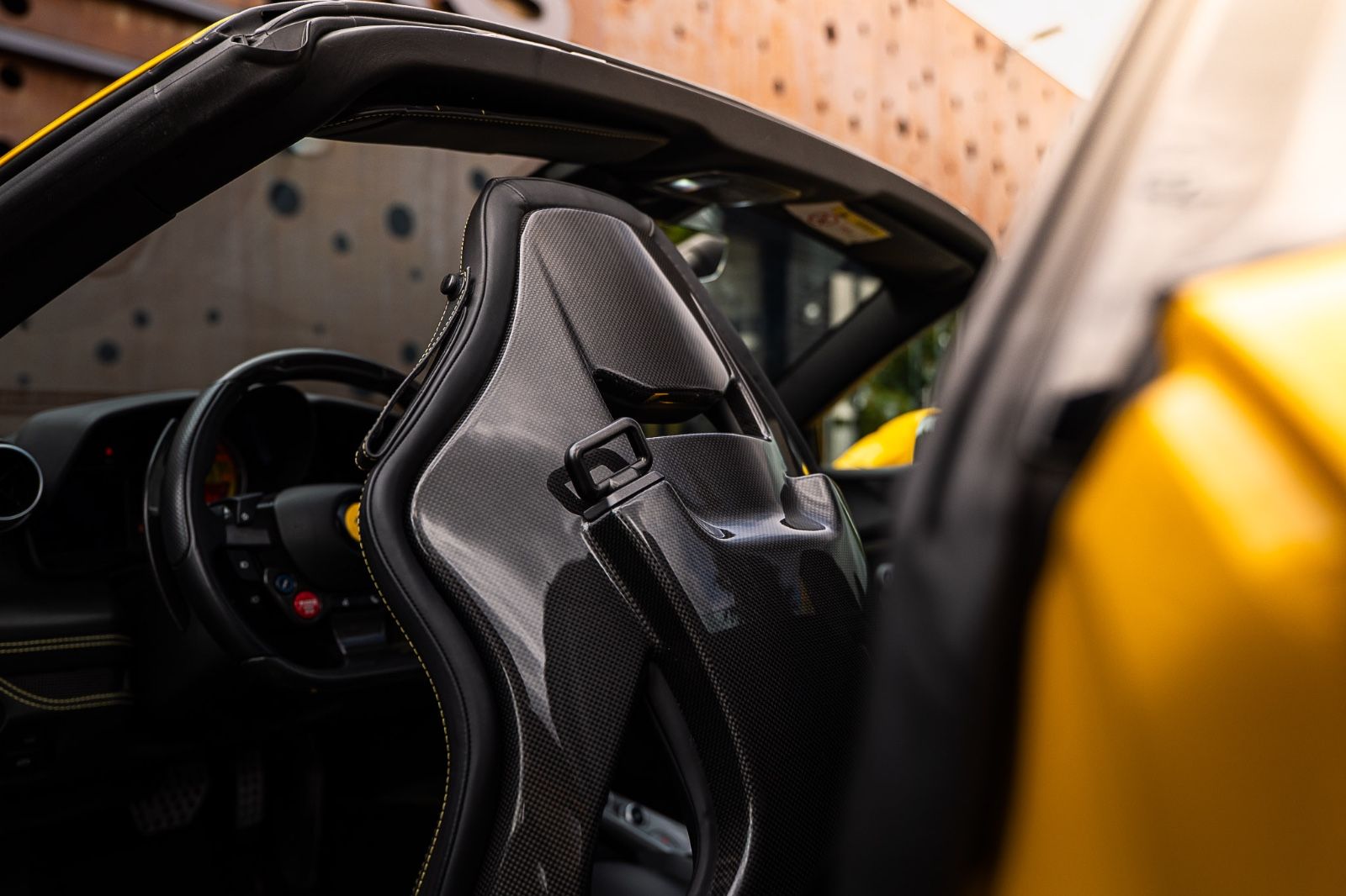 Ferrari F8 Spider *LIFT* AFS1*CARBON* Racing Seats * foto 23