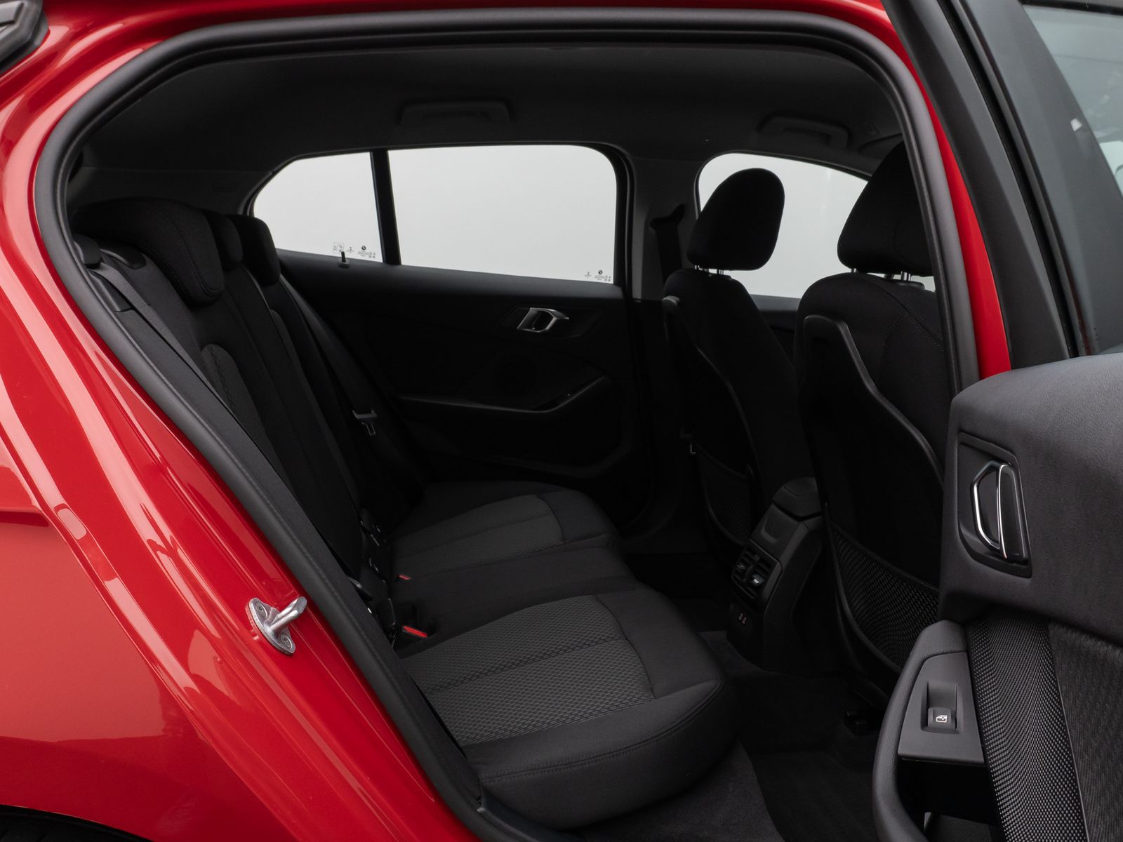 Fahrzeugabbildung BMW 118i GeschwindigReg Kamera DAB FernlichtAss LED