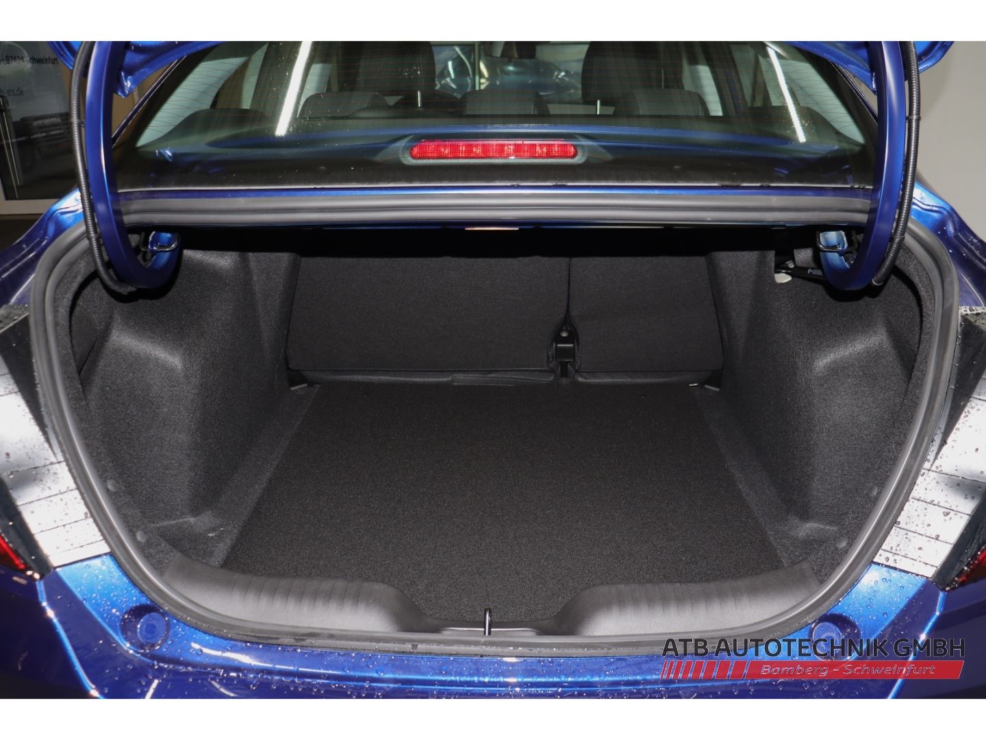 Fahrzeugabbildung Fiat Tipo Urban Sedan 1,6l Diesel 130 PS