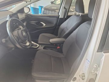 Toyota Yaris - 5