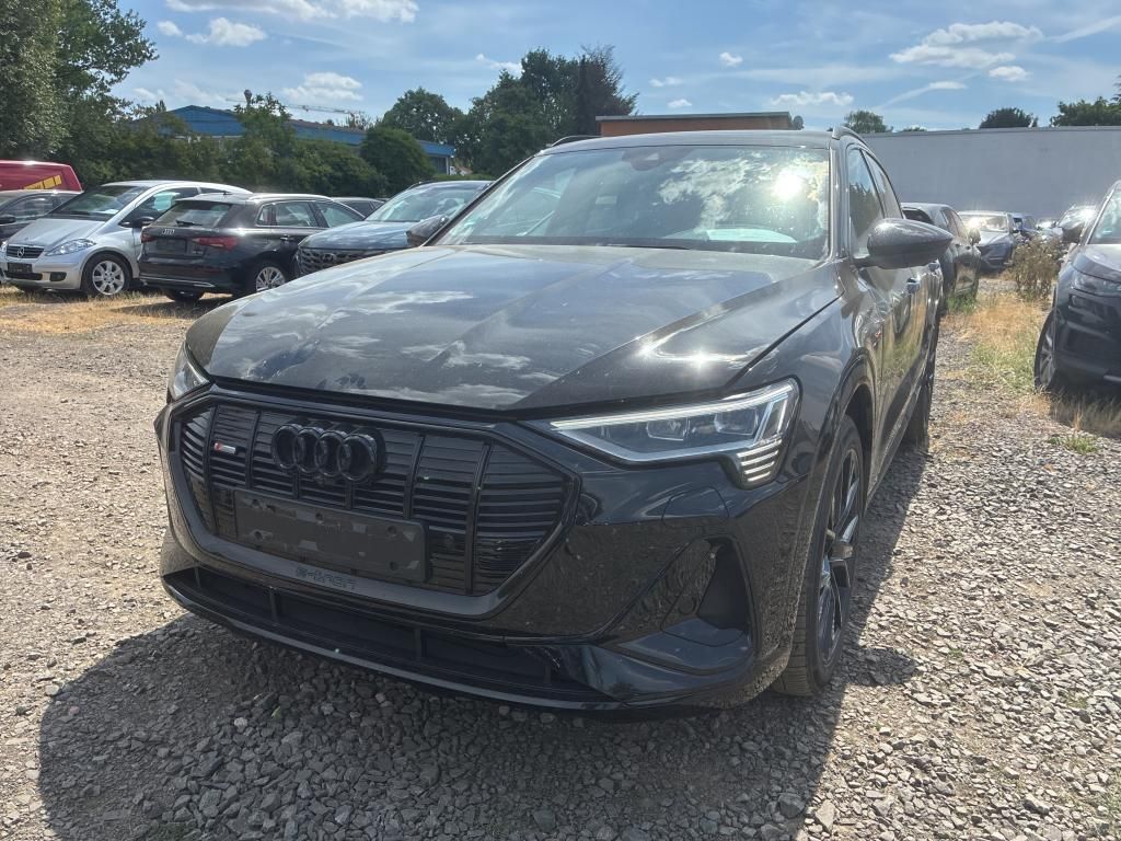 Image of Audi e-tron