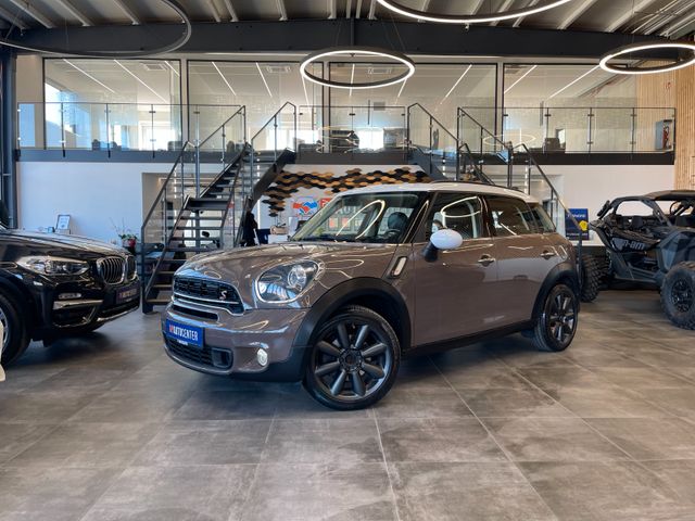 MINI Cooper SD Countryman *PANO*PDC*NAVI*BI-XENON*