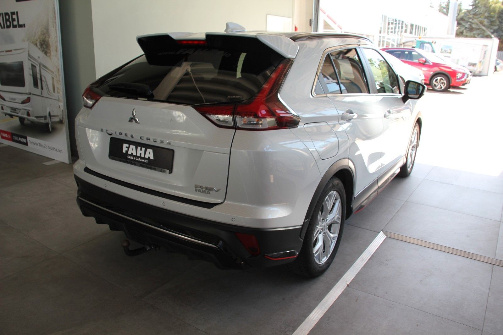Fahrzeugabbildung Mitsubishi Eclipse Cross Plus Hybrid 4WD