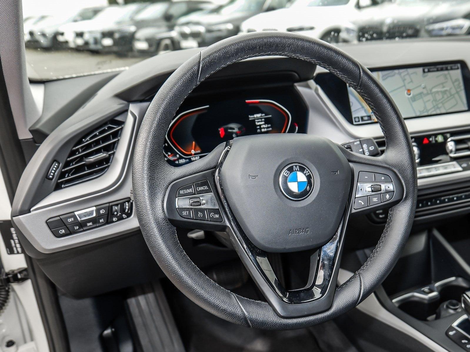 BMW 118 i NAVI LED PDC V+H DAB Tempomat Sitzheiz., миниатюра 21