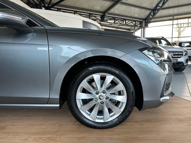 Skoda Superb 2.0 TDI Selection AUTOMATIK+LED+KAMERA