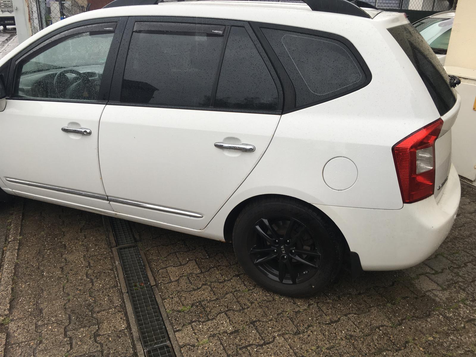 Kia Carens 2009 — photo 6
