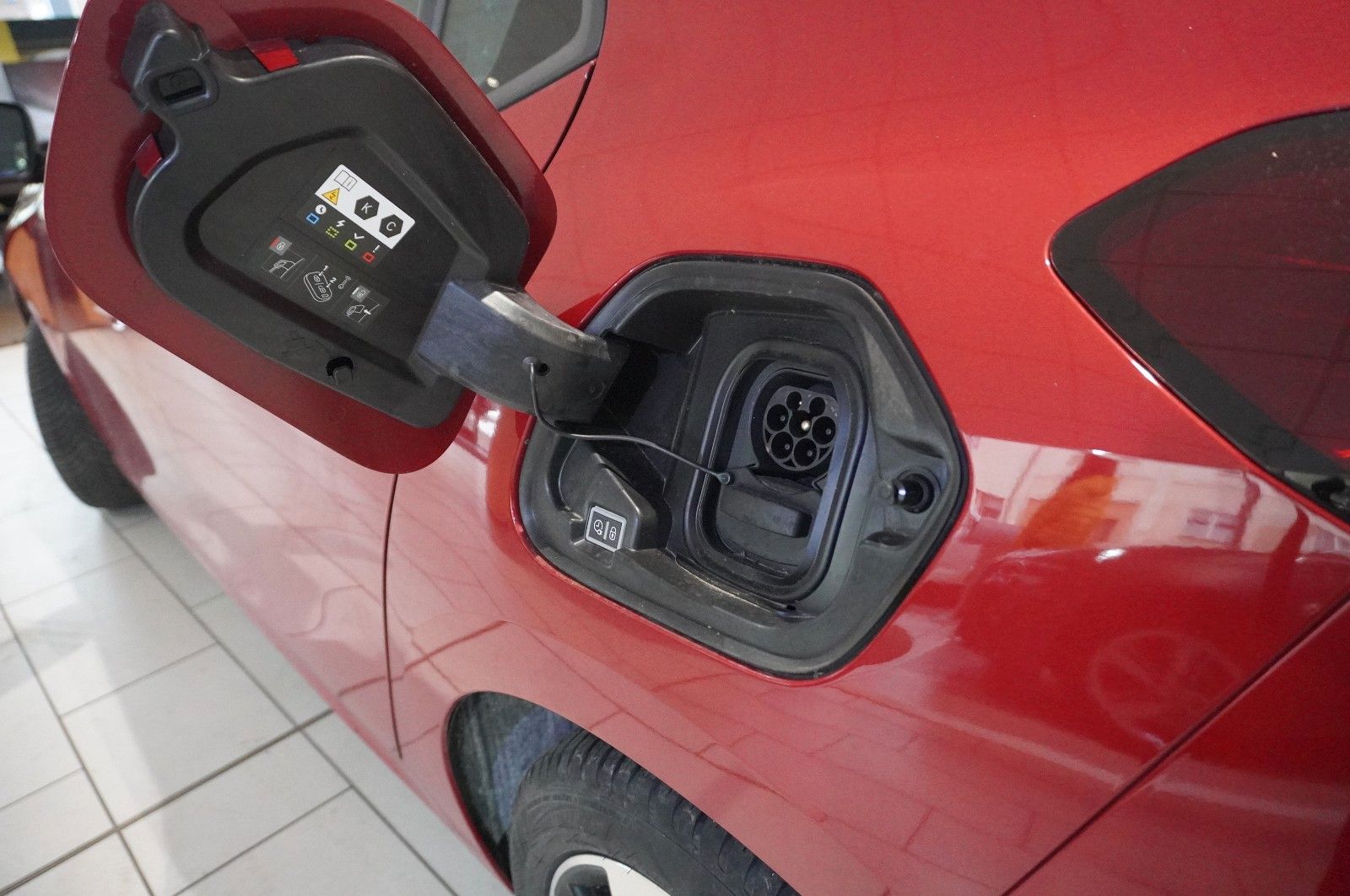 Fahrzeugabbildung Opel Corsa-e F FACELIFT 3-PHASIG NAVI/LED/SHZ/11KW