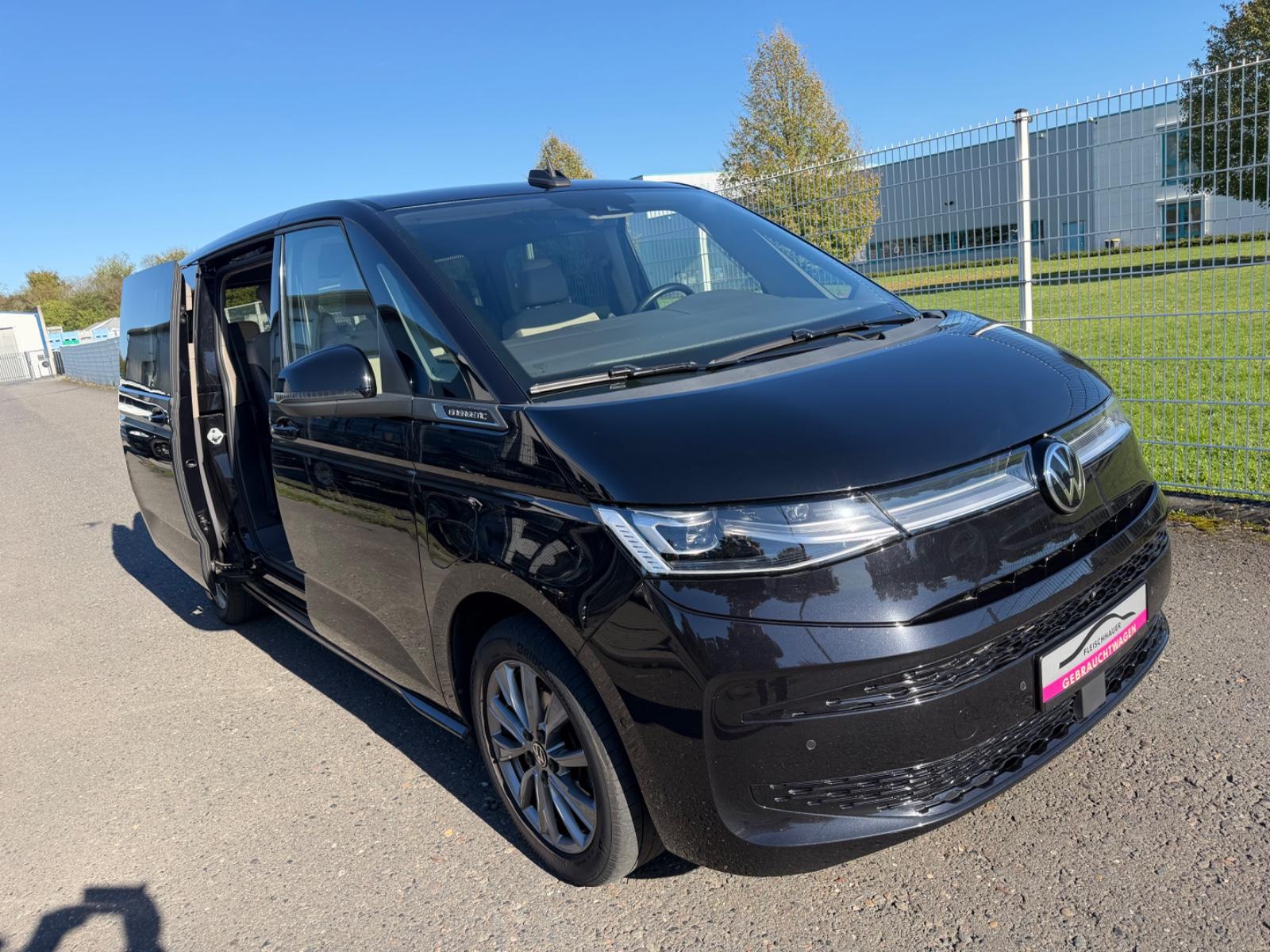 Volkswagen T7 Multivan eHybrid lang Panorama/7Sitze-Voll!