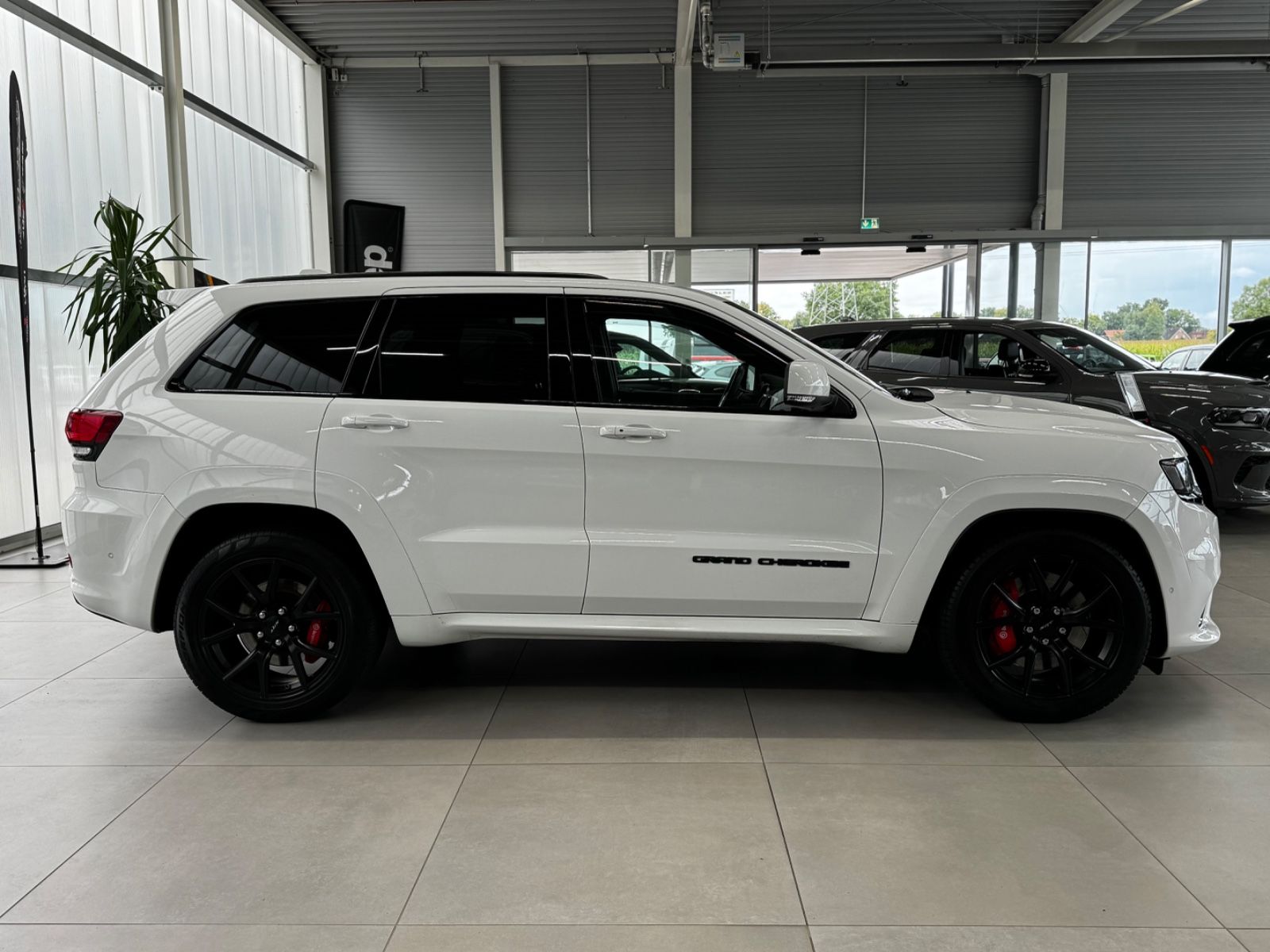 Fahrzeugabbildung Jeep Grand Cherokee 6.4 V8 HEMI SRT   "LPG-Gasanlage"