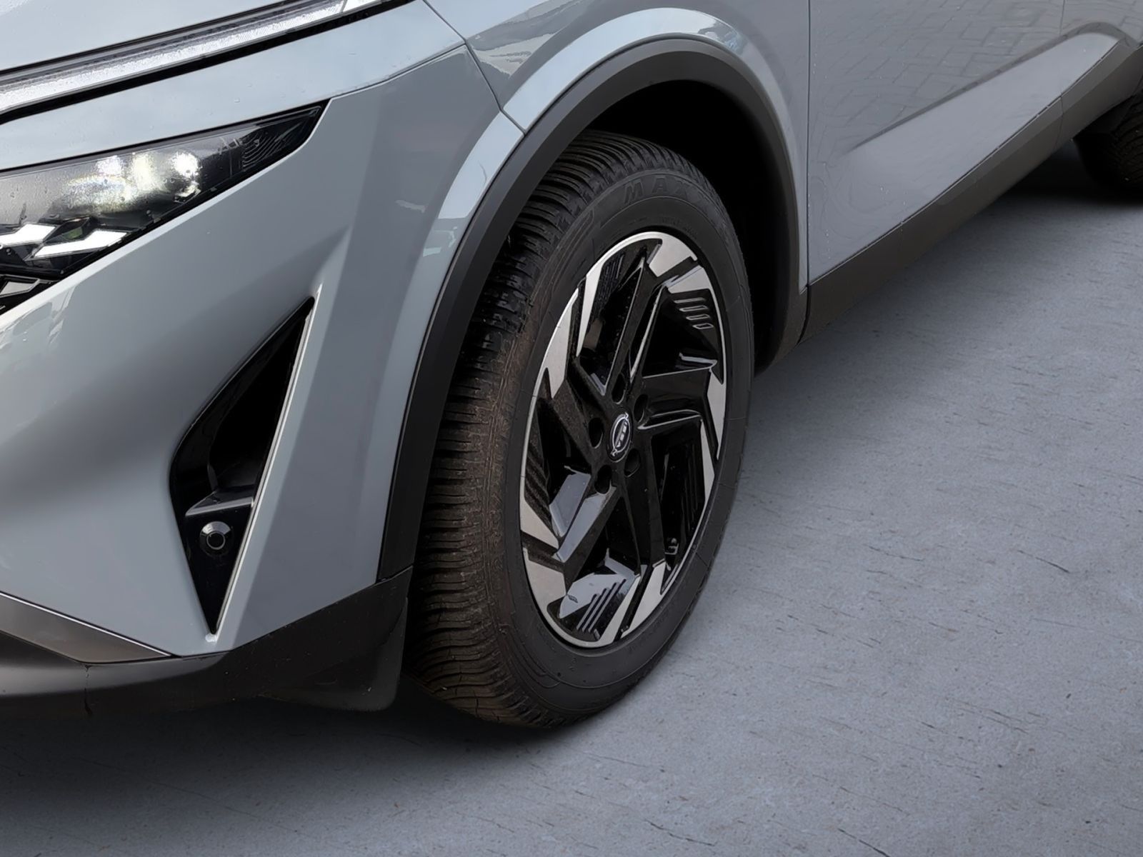 Fahrzeugabbildung Nissan Qashqai 1.3 DIG-T MHEV N-Connecta*Winterpaket*