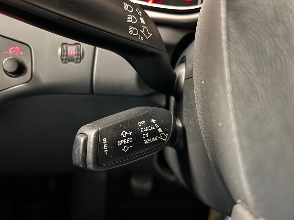 Audi A4 AVANT 2.0 TDI/ 1.HAND/ GARANTIE/ WENIG KM/ Audi A4 AVANT 2.0 TDI/ 1.HAND/ GARANTIE/ WENIG KM/