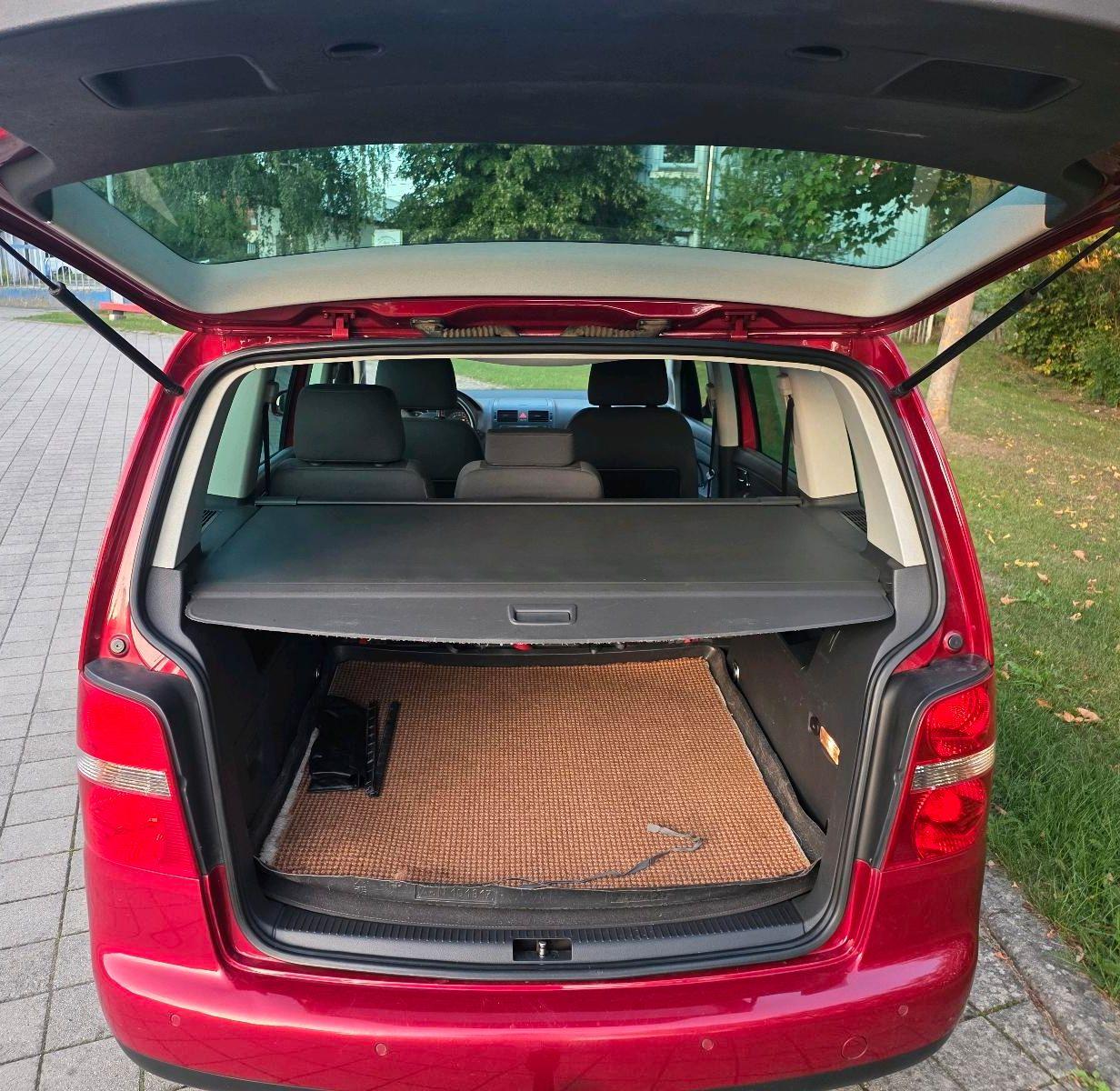 Volkswagen Touran 2004 — photo 11