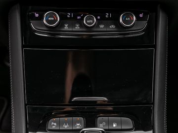 Opel Grandland 1.6 Ultimate Plug-in-Hybrid Leder LED