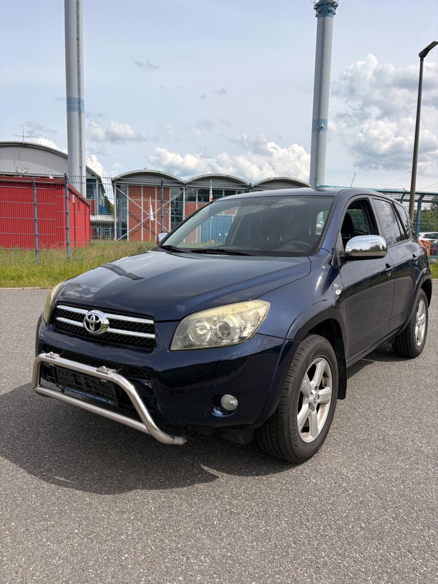 Toyota RAV 4 RAV4 Sol 4x4 2,2 Diesel