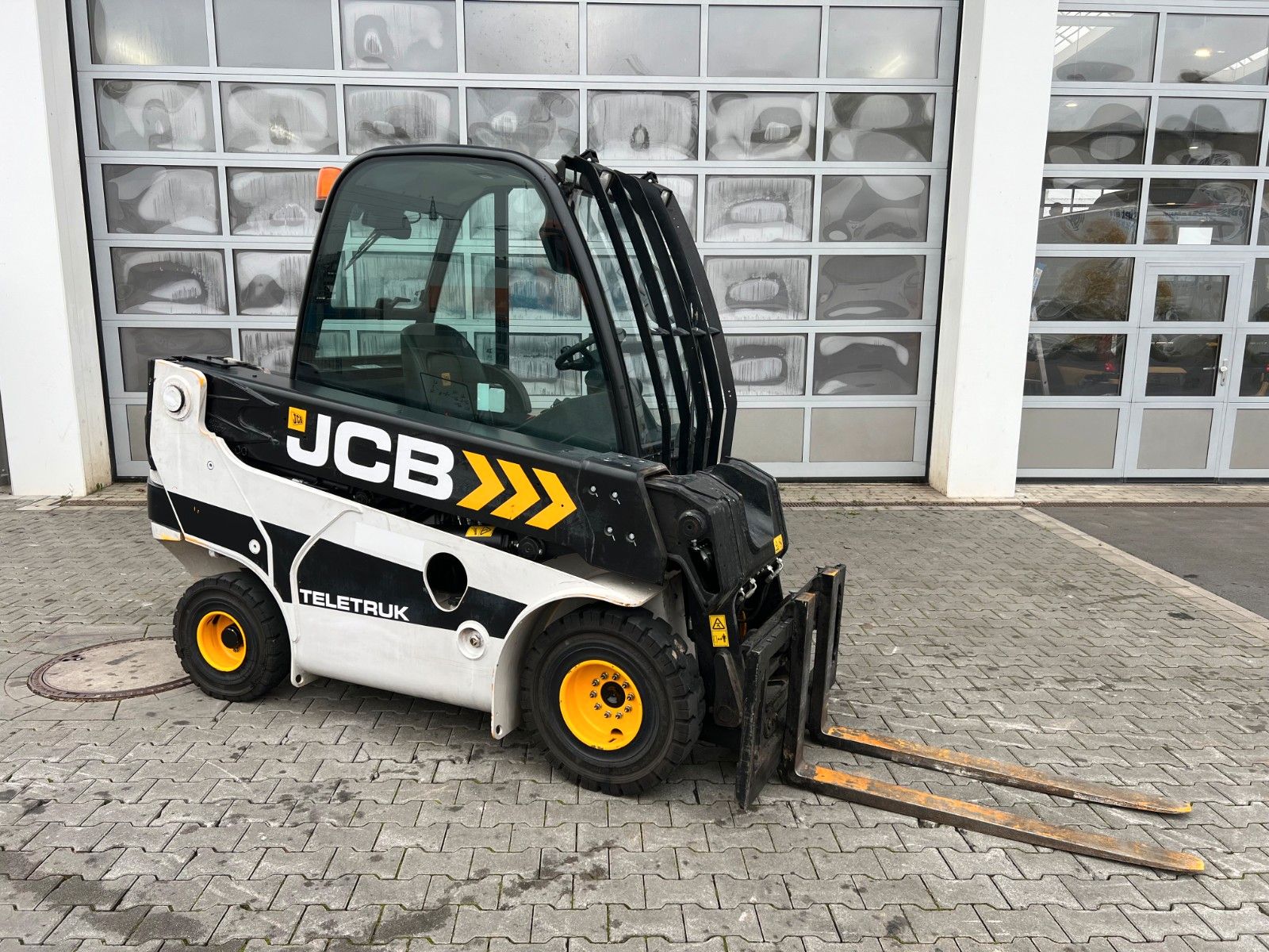 Fahrzeugabbildung JCB TLT 30D 2WD / nur 1.948h!