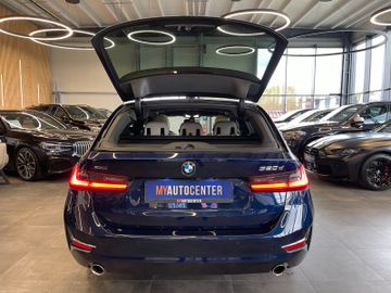 BMW 320 Touring  d xDrive Luxury Line *HUD*PANO*ACC*