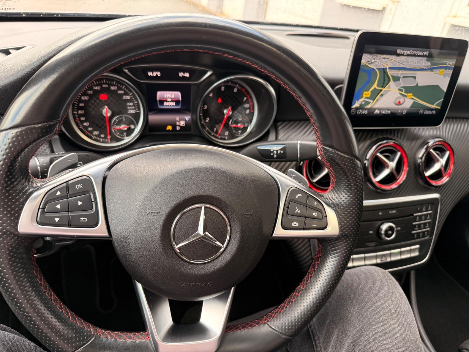 Mercedes-Benz A 250 Sport Pano,, Klima, AMG-Styling-Sport, PDC