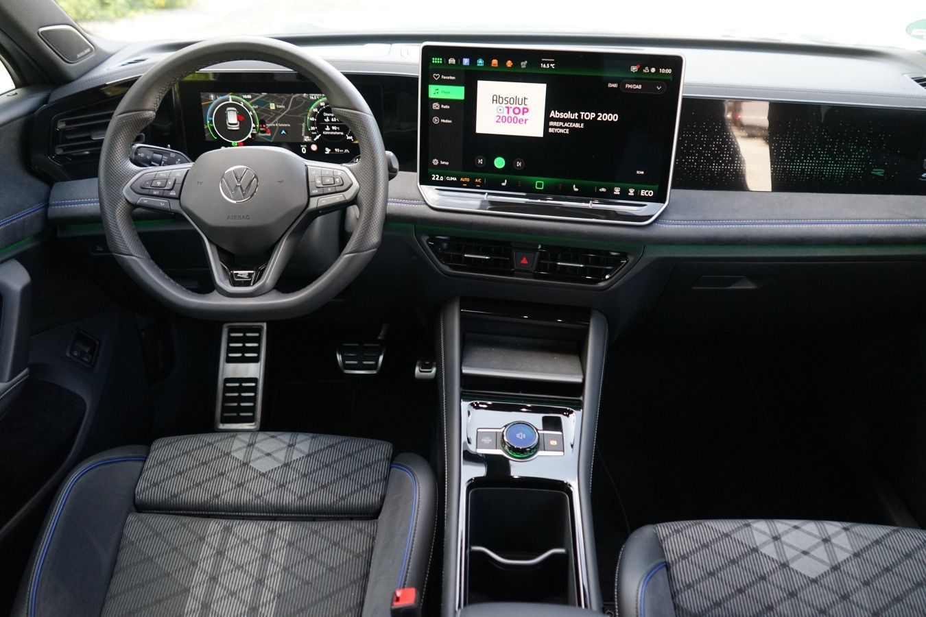 Volkswagen Tiguan 1.5 TSI eHybrid R-Line AHK HarmanKardon foto 5