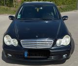 Mercedes-Benz Mercedes benz CDI220 - Mercedes-Benz 220 mit Diesel-Antrieb: Limousine, Schaltgetriebe