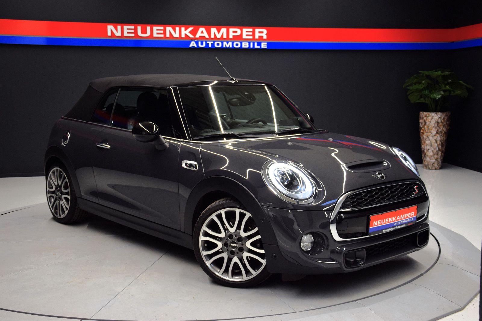 Fahrzeugabbildung MINI Cooper S Cabrio LED ACC HuD h/k Kamera Leder 18"