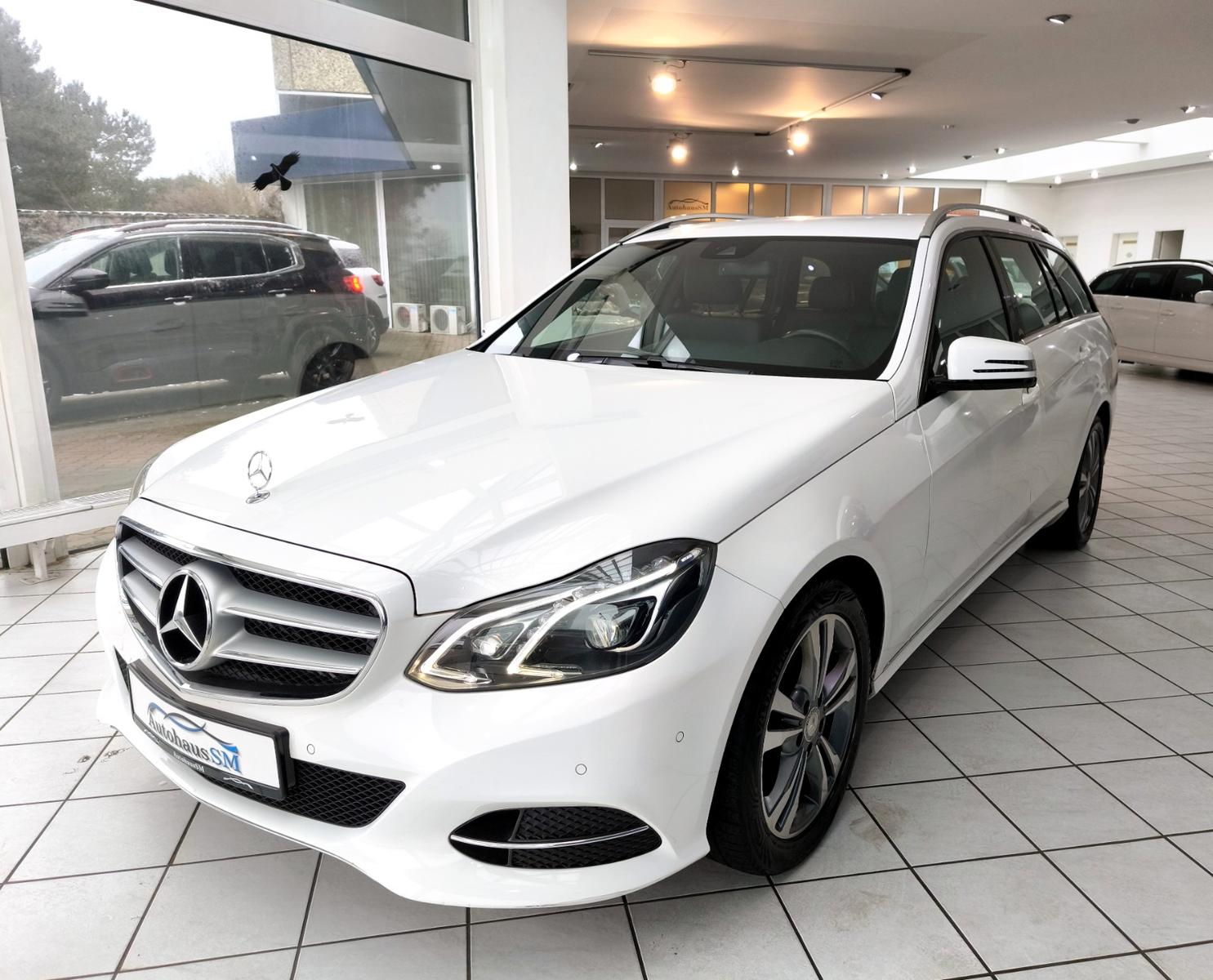 Mercedes-Benz E 200 T*MB-Scheckheft*AHK*2.Hand