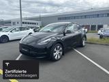 Tesla Model Y Long Range AWD - Tesla Model Y mit Elektro-Antrieb: Schwarz