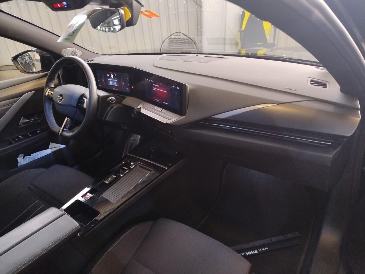 Fahrzeugabbildung Opel Astra L ST 1.2T GS SPORT NAVI/LED/VIRTUAL/SH/AHK