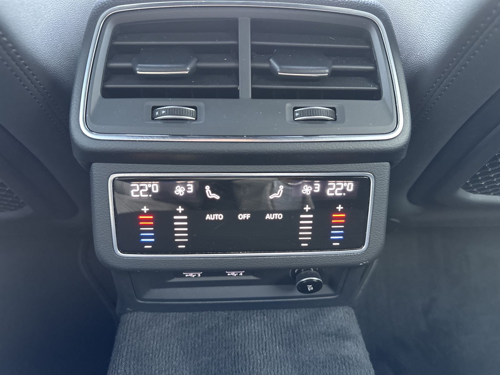 Fahrzeugabbildung Audi A6 Avant 50 TDI Quattro Sport NAV+MATRIX+KAM+VC