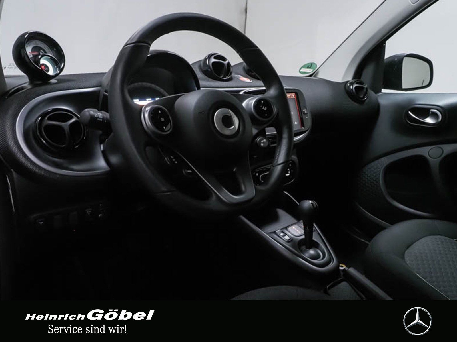 Fahrzeugabbildung Smart Smart Fortwo EQ Passion EXCLUSIVE+22KW-Bordlader