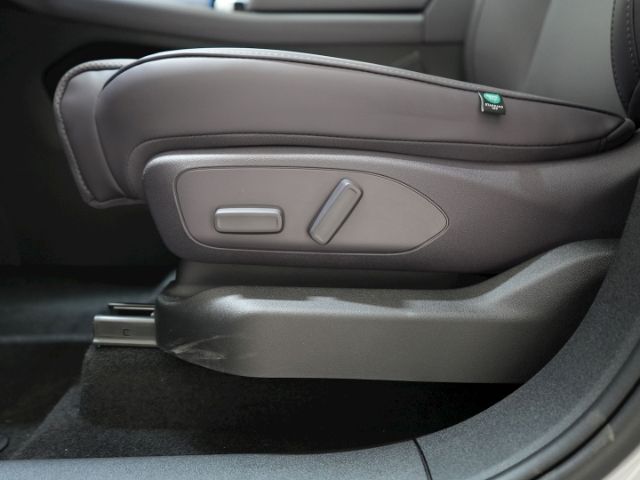 C10 REEV DESIGN 28,4 kWh+NAVI+360°KAMERA+PANORAM