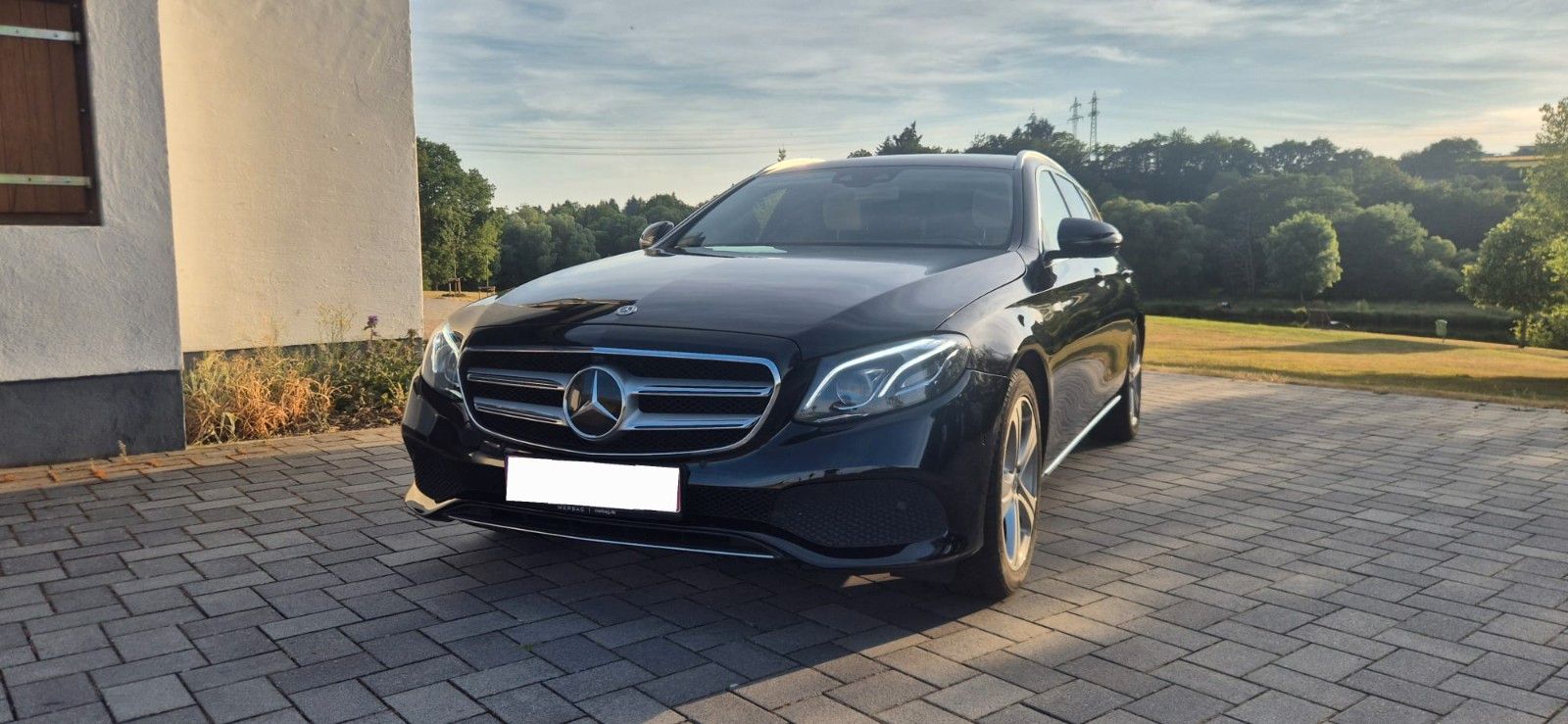 MERCEDES-BENZ Mercedes-Benz E 220 d T-Modell 