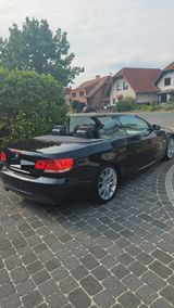 BMW 325i Cabrio - M-Sportpaket/ Sonderlackierung! - BMW 325 in Hamm