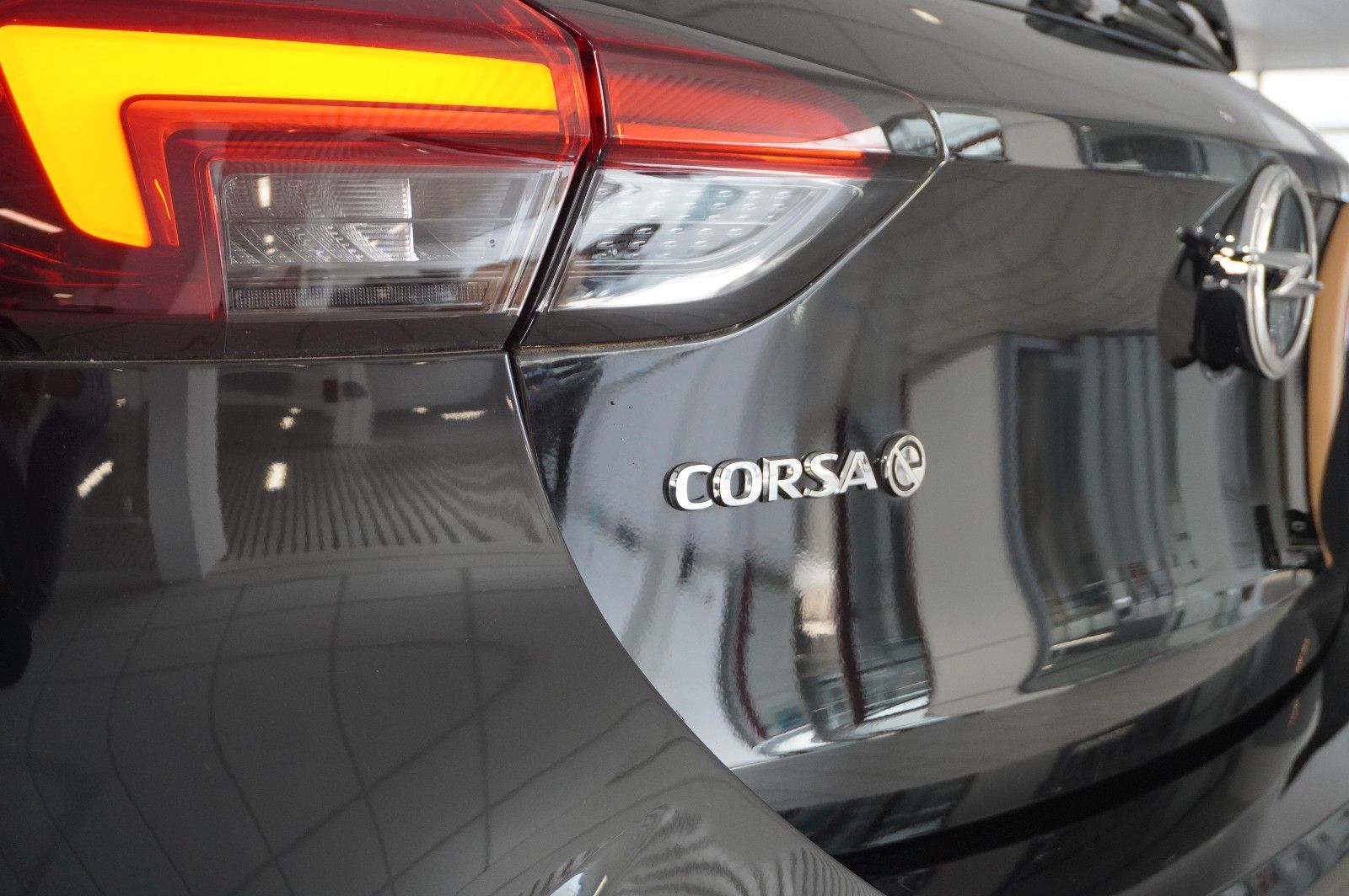 Fahrzeugabbildung Opel Corsa-e F GS SPORT 1-PHASIG NAVI/LED/VIRTU./DAB+