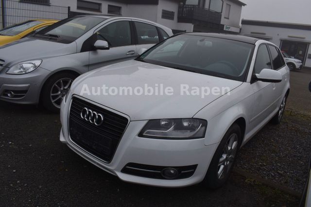 Audi A3 Sportback 1.4 TFSI Ambiente/Pano/Automatik