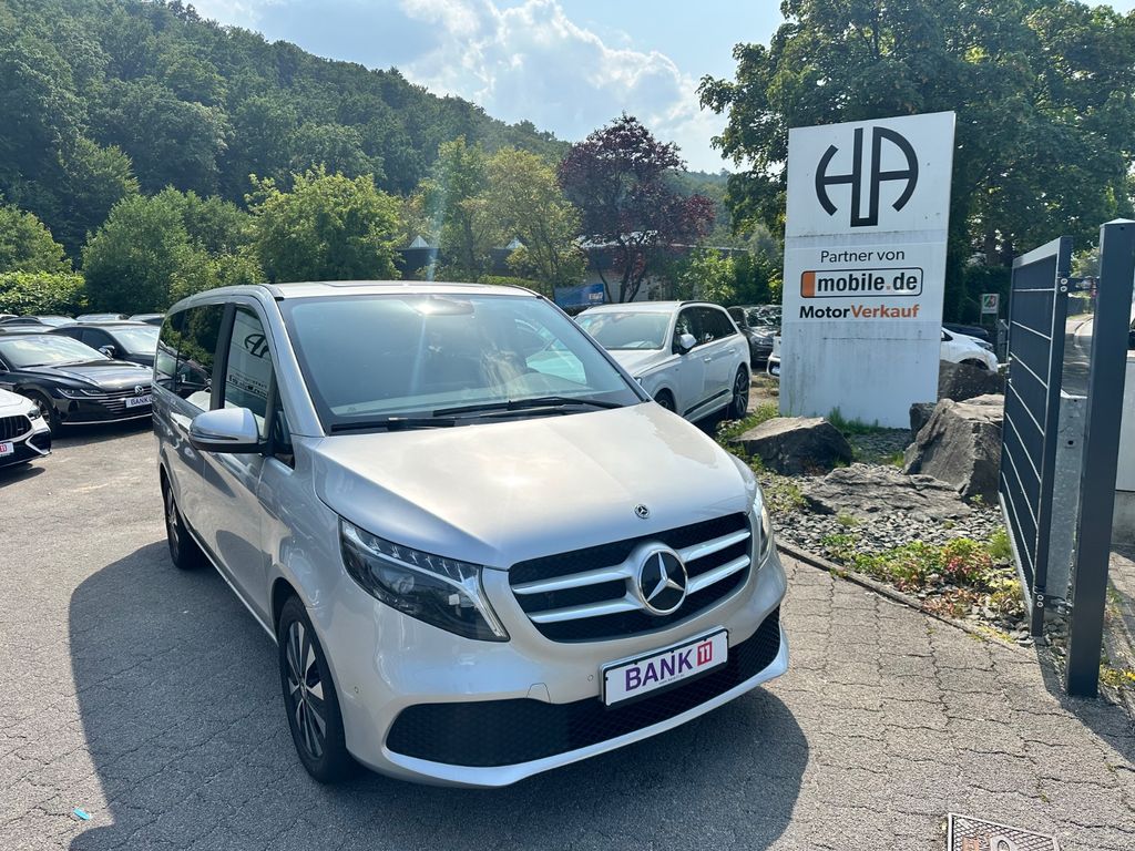 Mercedes-Benz V 220