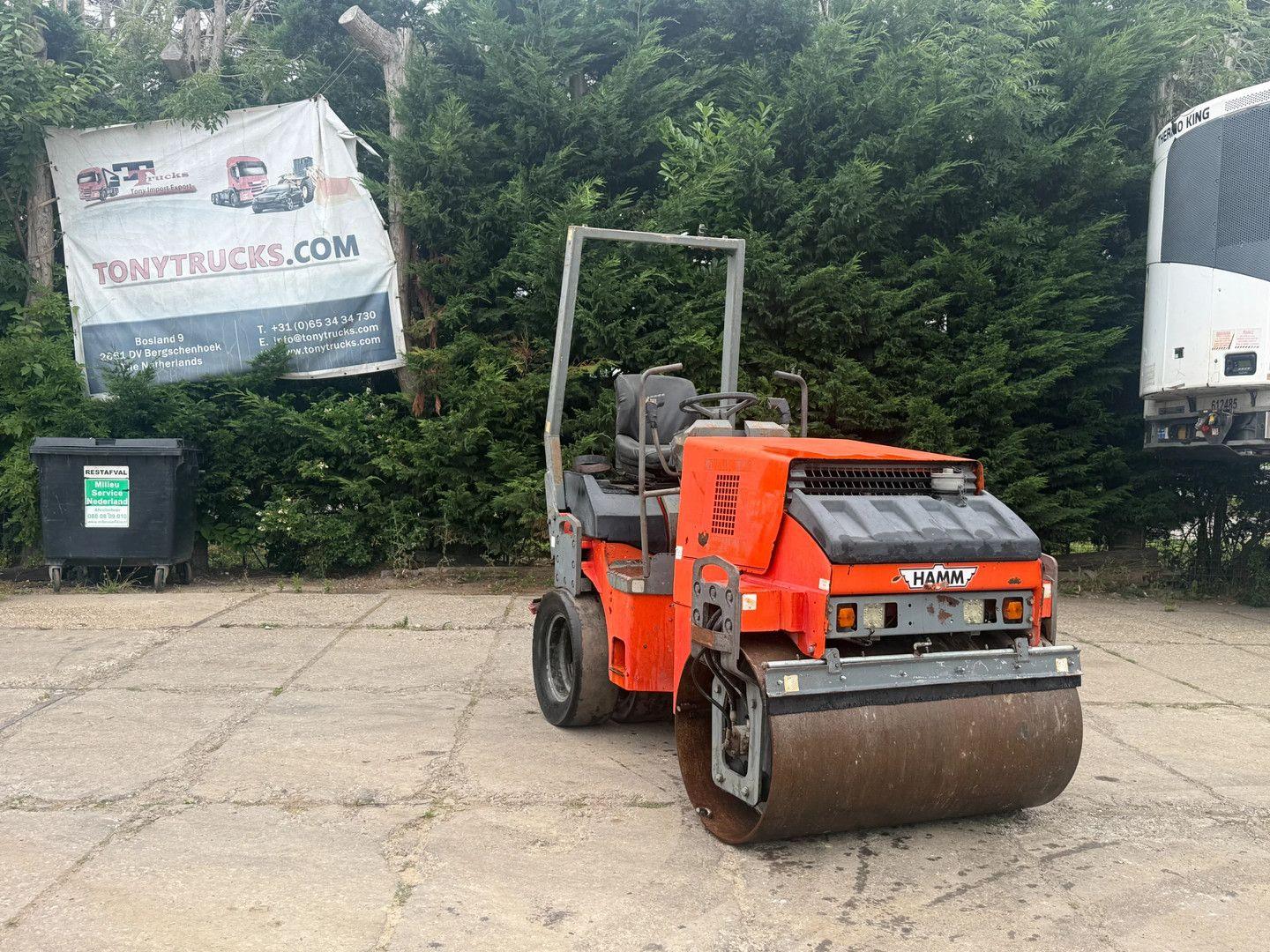 Hamm HD13 Tyred Roller with vibration 900mm