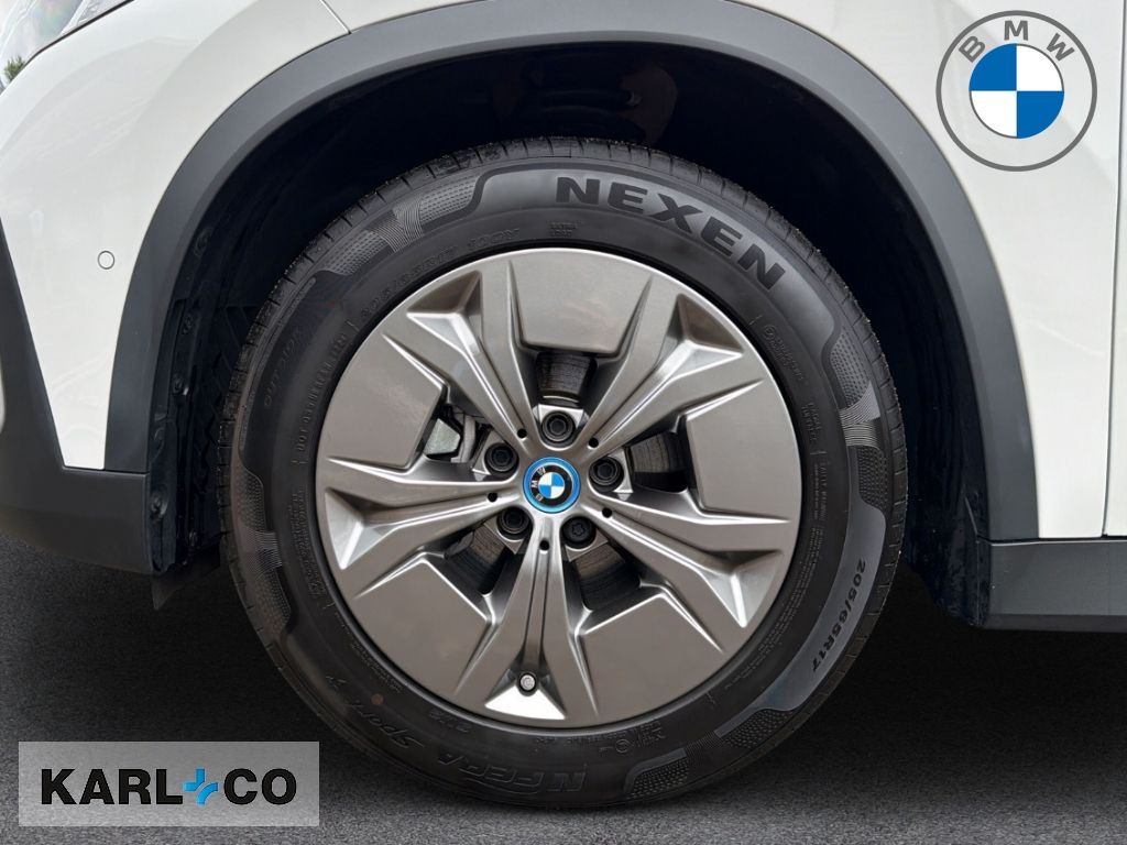 BMW iX1 20 eDrive  Park-Assistent Active Guard LED foto 7
