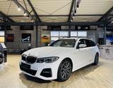 BMW 320 i M Sport*PANO*AHK*KAMERA*LED*NAVI - BMW 320 in Solingen