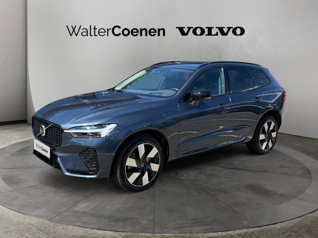 VOLVO XC60 T6 AWD Plug-in Hybrid Plus Dark  360°