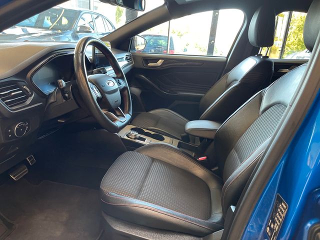 Ford Focus Lim. ST-Line 5-Türer Aut.*LED*NAVI*ACC*B&O