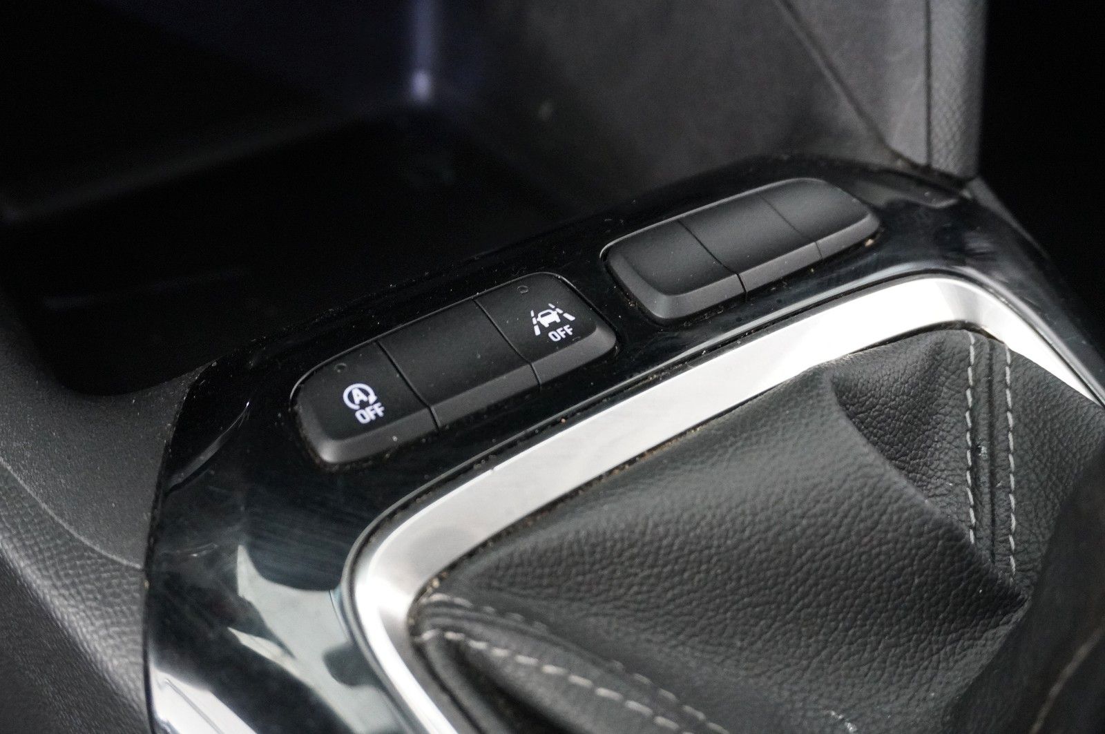 Fahrzeugabbildung Opel Corsa F 1.2 EDITION KLIMA/USB/TEMP./ASSIS./BT