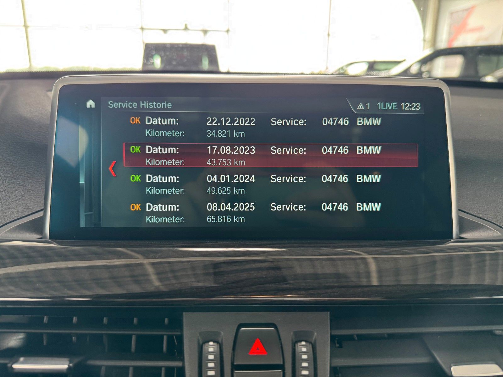Fahrzeugabbildung BMW X1 xDrive 2.0i M Sport   "Leder PANO Kamera"