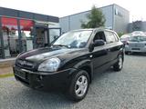 Hyundai Tucson 2.0 Klimaautomatik Sitzheizung TÜV/AU NEU - Hyundai TUCSON Gebrauchtwagen in Lübeck